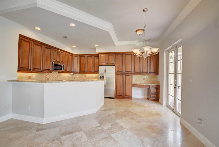 81 Via Poinciana Street