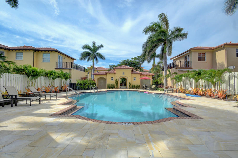 81 Via Poinciana Street