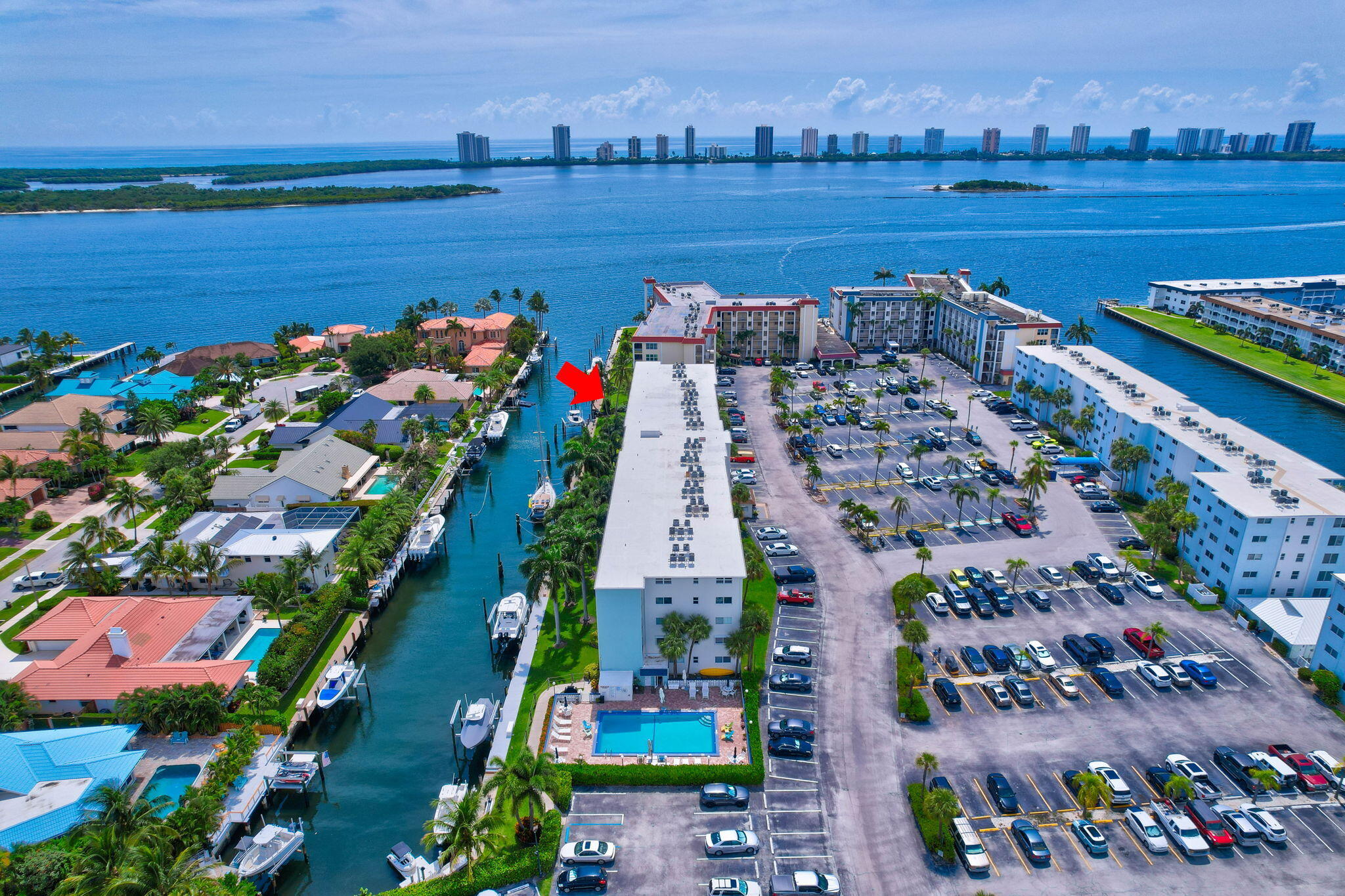 109 Paradise Harbour Boulevard 412