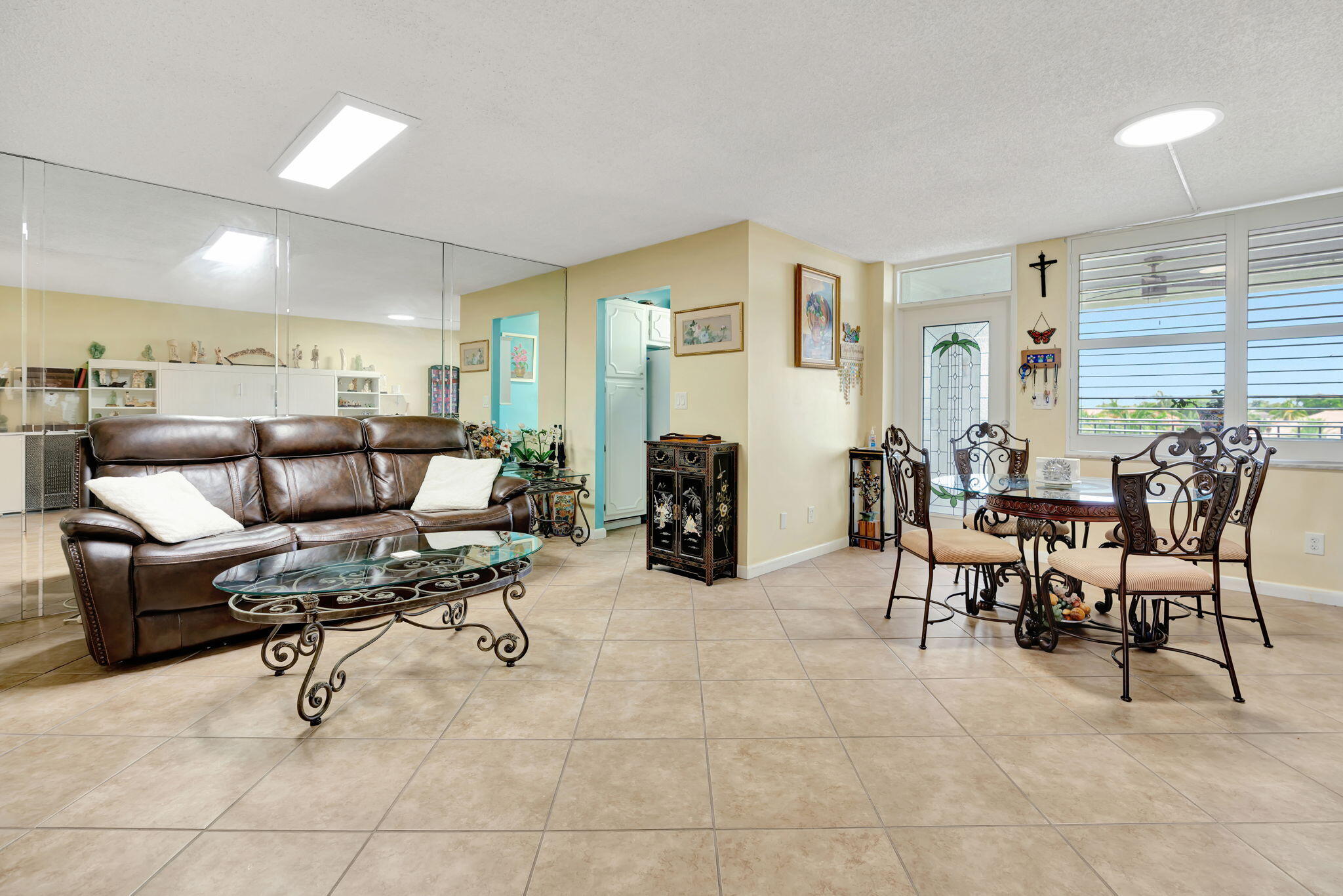 109 Paradise Harbour Boulevard 412