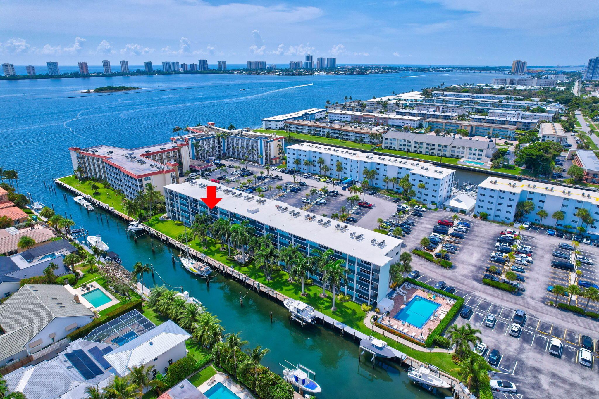 109 Paradise Harbour Boulevard 412