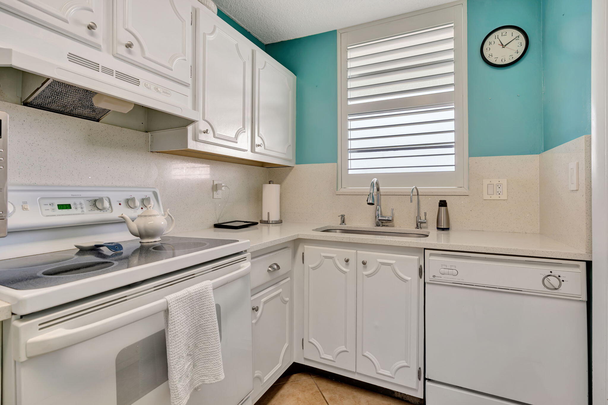 109 Paradise Harbour Boulevard 412