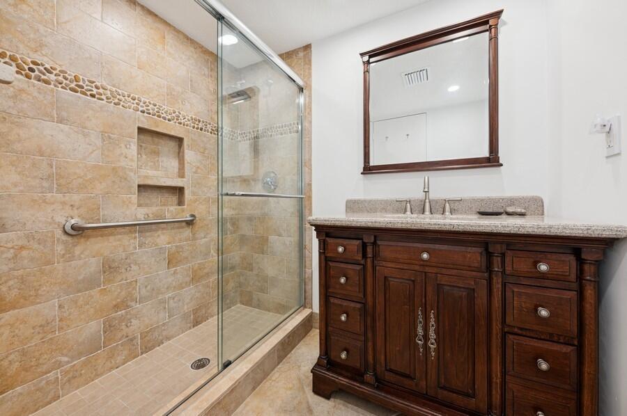 2200 S Ocean Boulevard 102