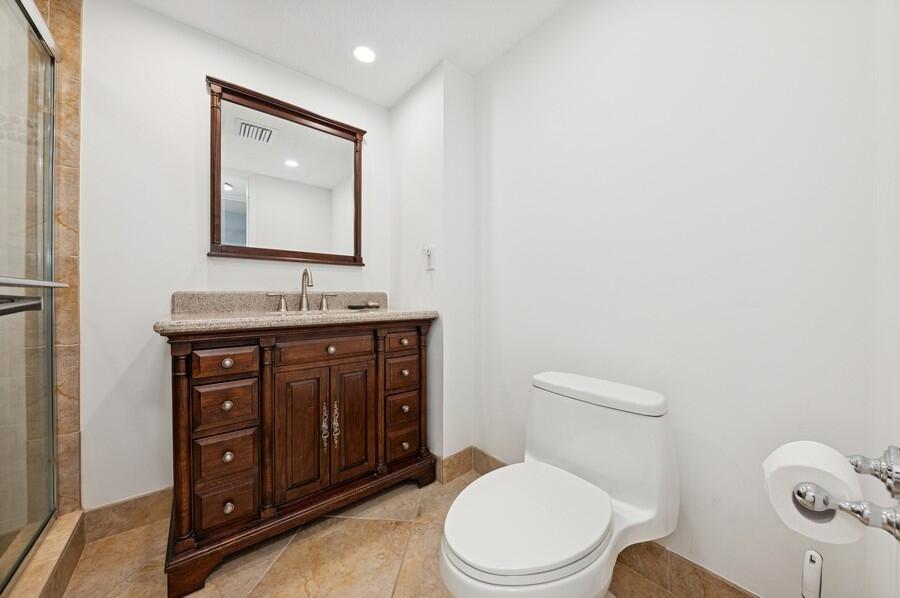 2200 S Ocean Boulevard 102