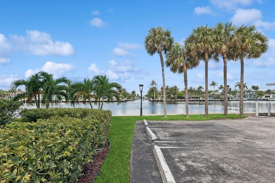 2200 S Ocean Boulevard 102