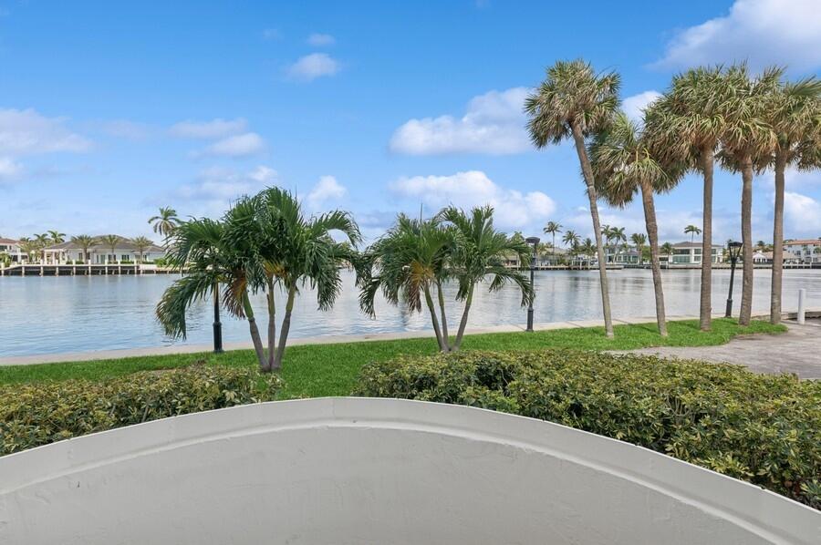 2200 S Ocean Boulevard 102