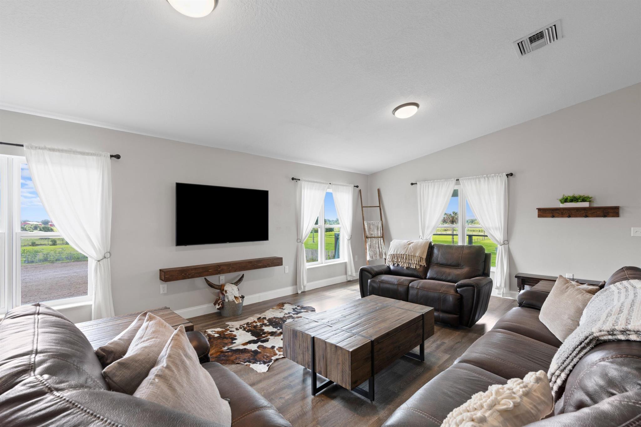 6536 SE 26th Trail