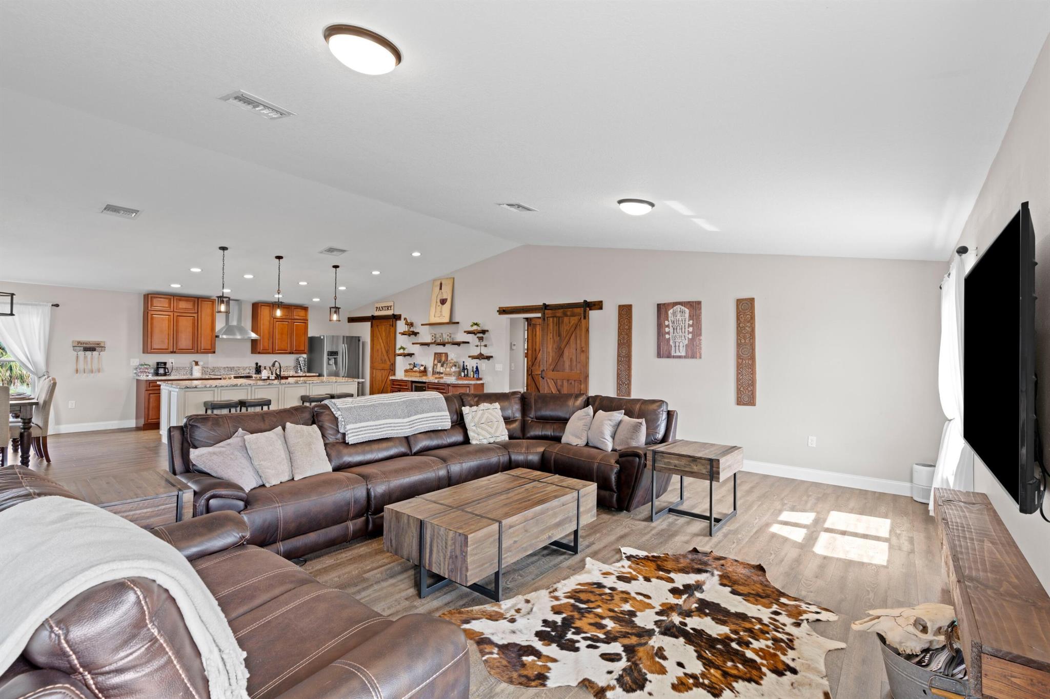 6536 SE 26th Trail