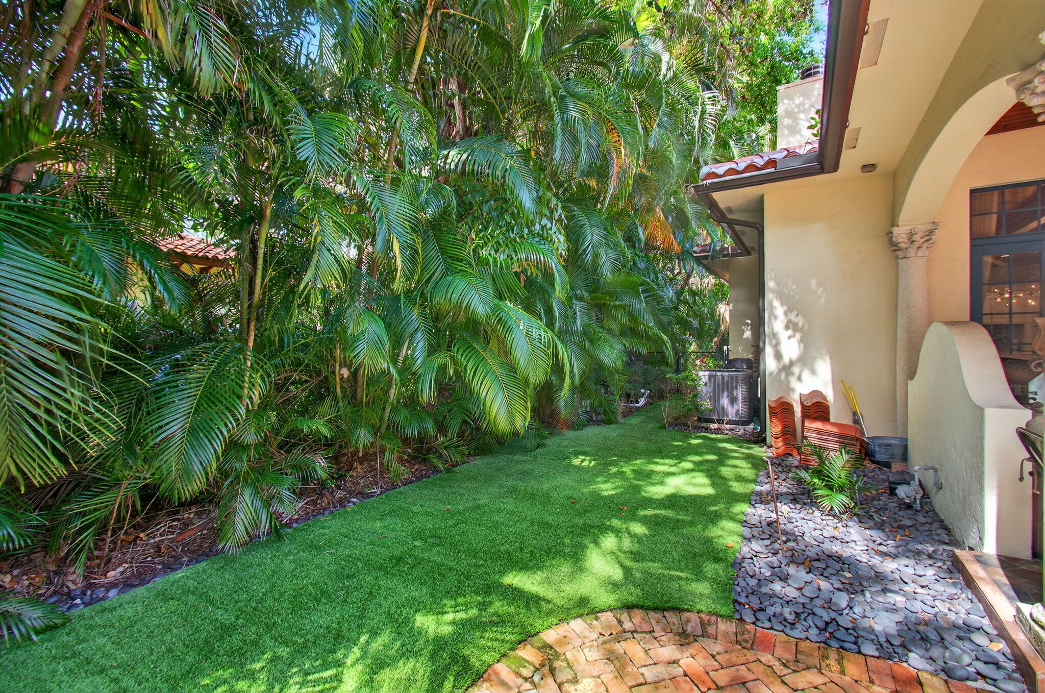 745 Oleander Street