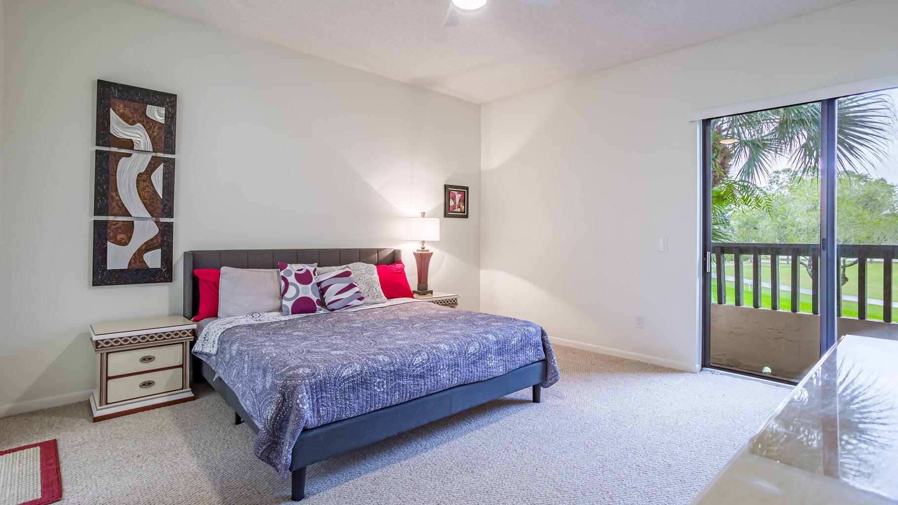 7460 La Paz Boulevard 208