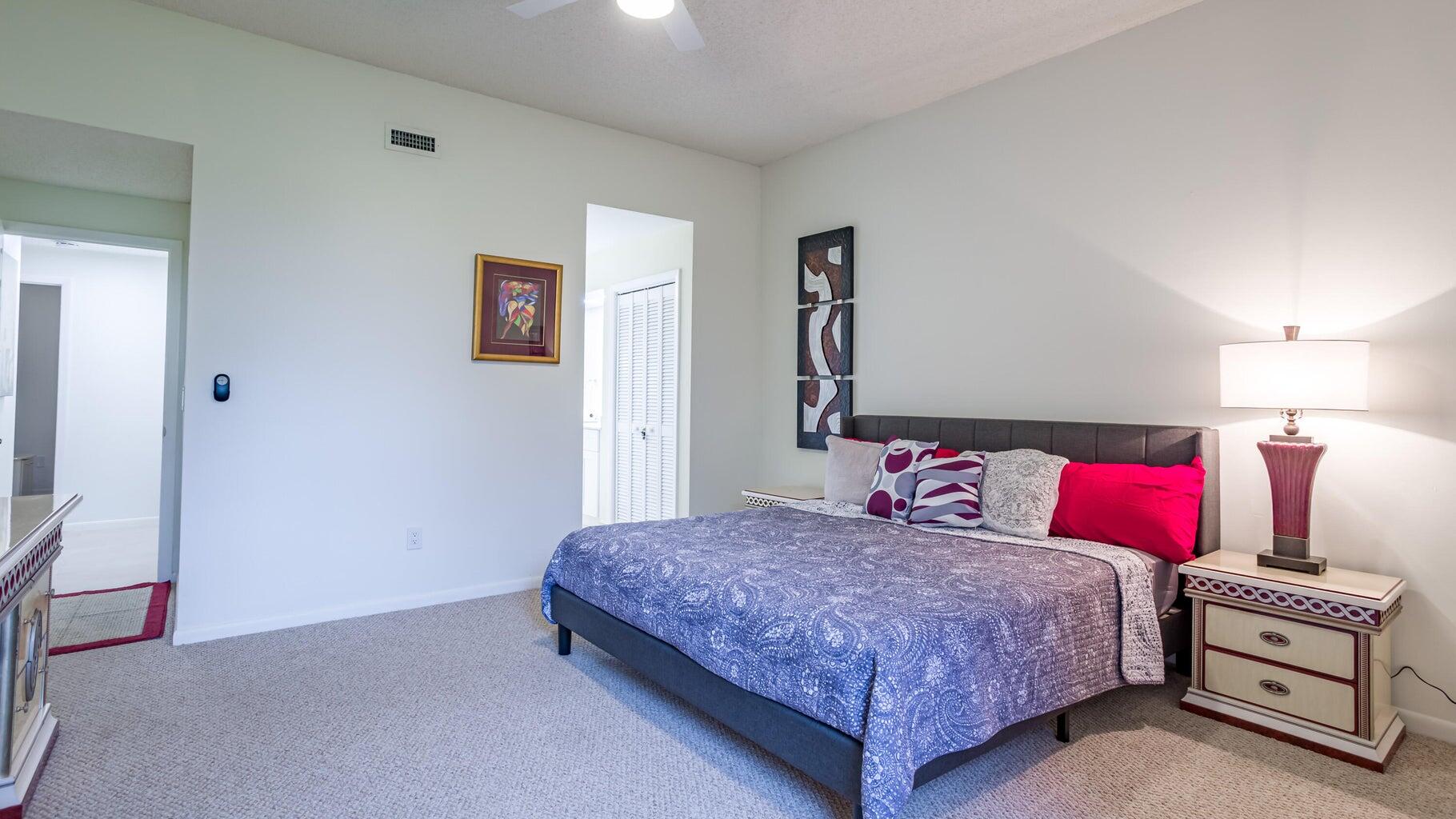 7460 La Paz Boulevard 208