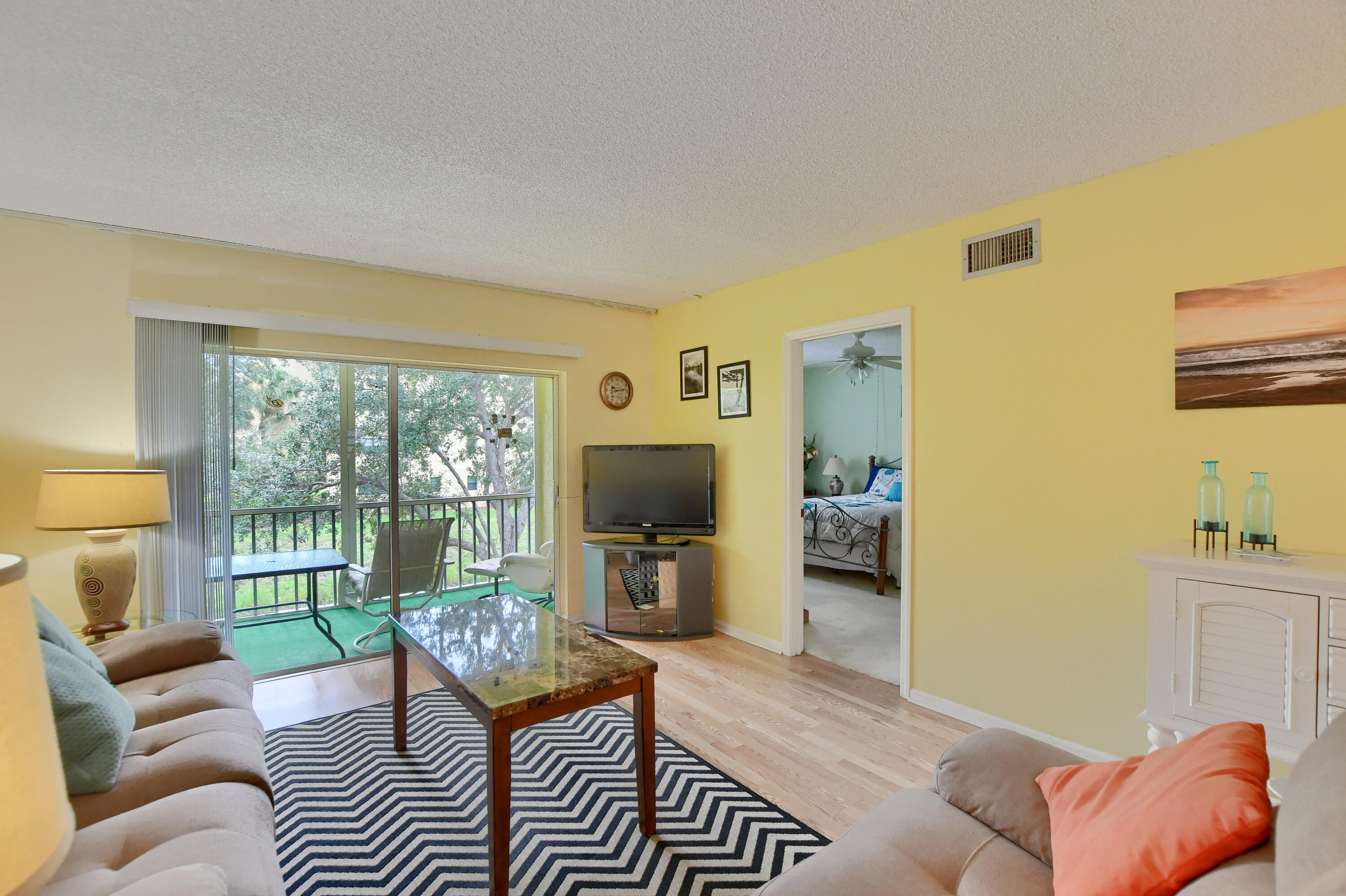 9826 Marina 1027 Boulevard 1027