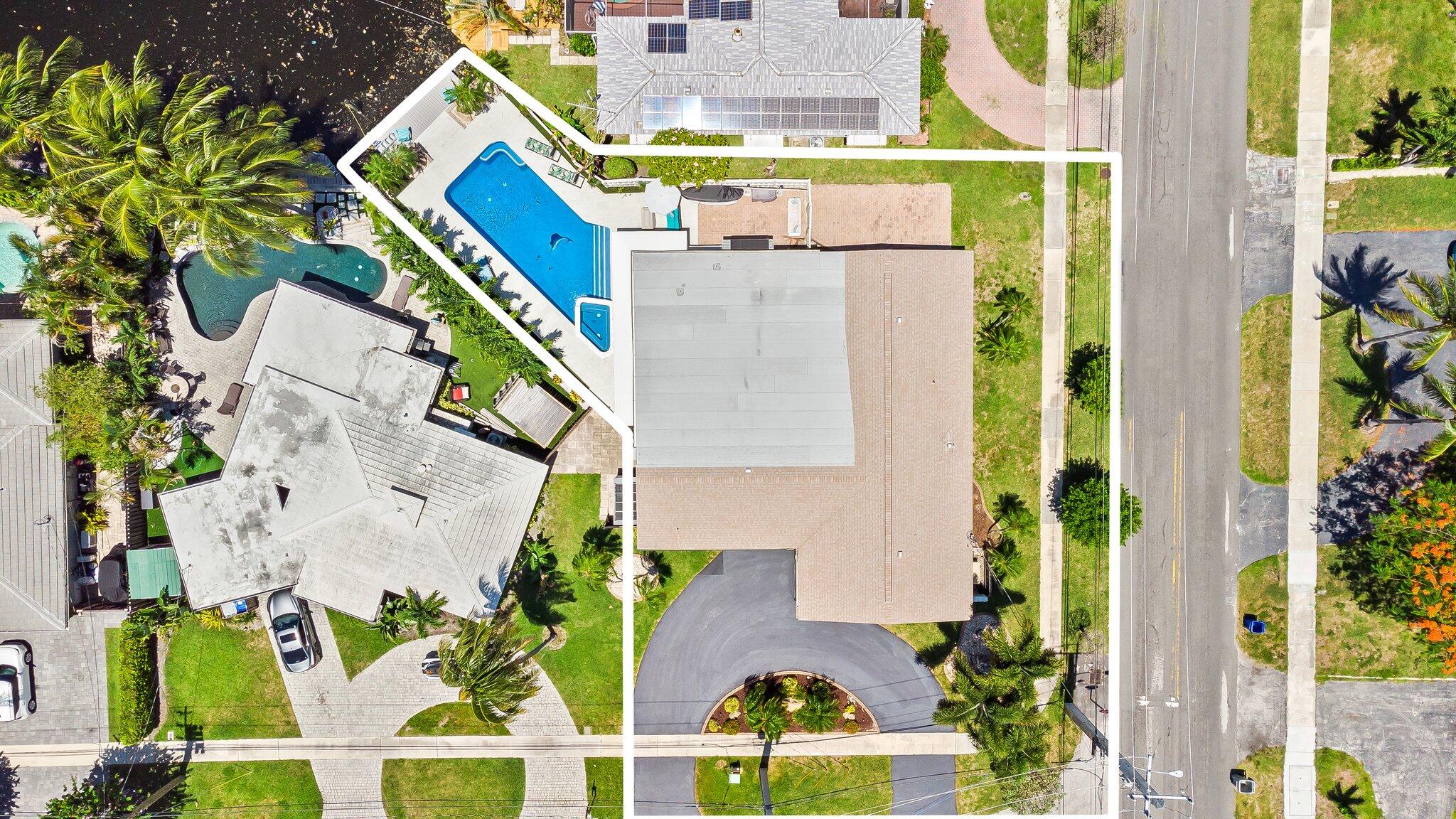 581 SE 5th Avenue