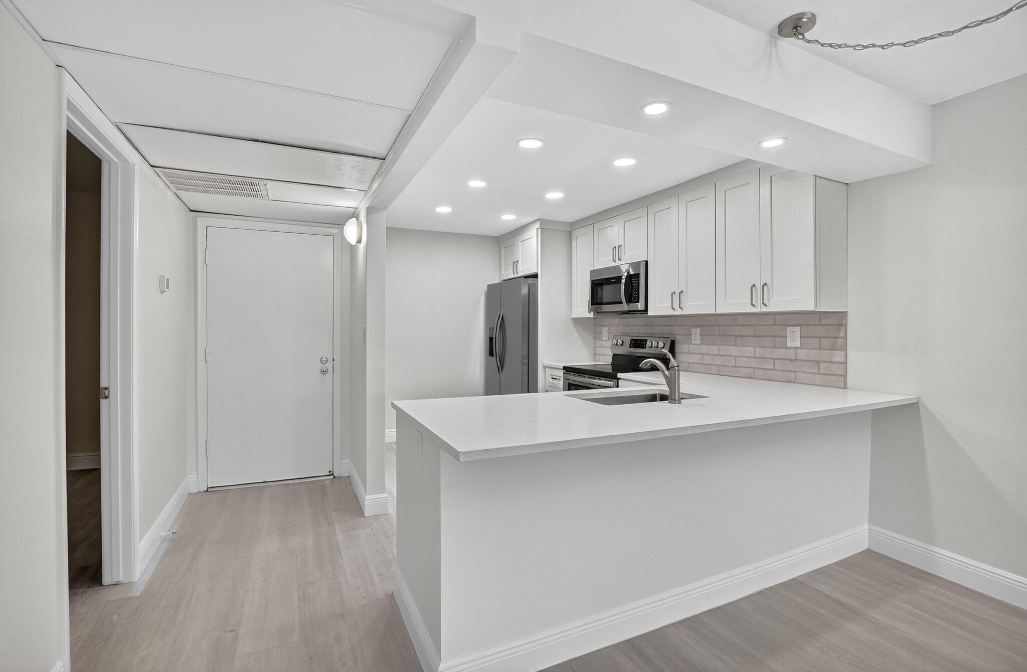 4 Royal Palm Way 3070