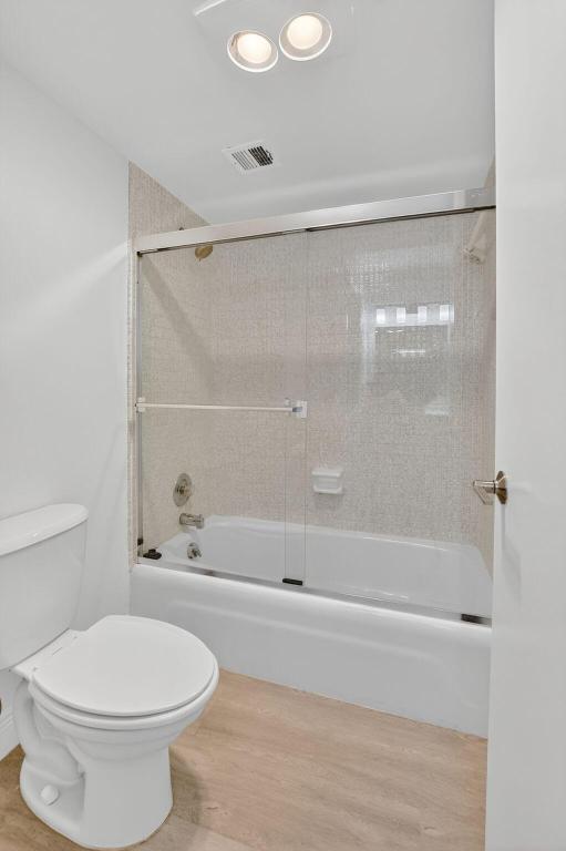 4 Royal Palm Way 3070