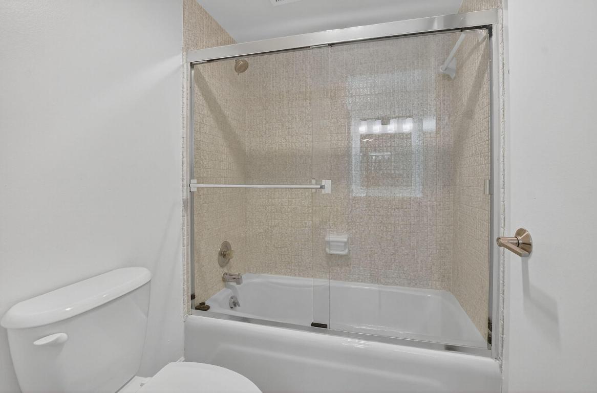 4 Royal Palm Way 3070