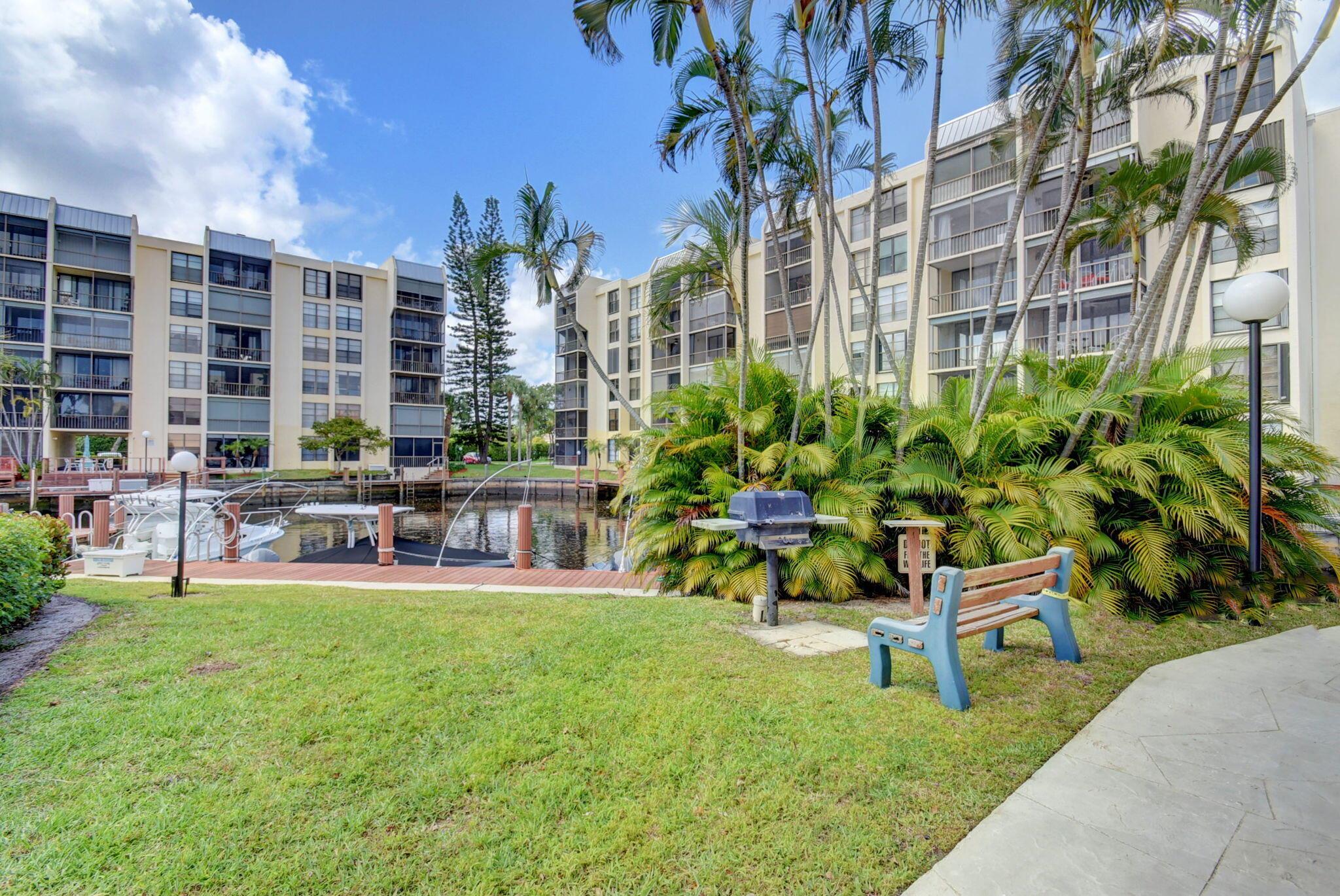 4 Royal Palm Way 3070