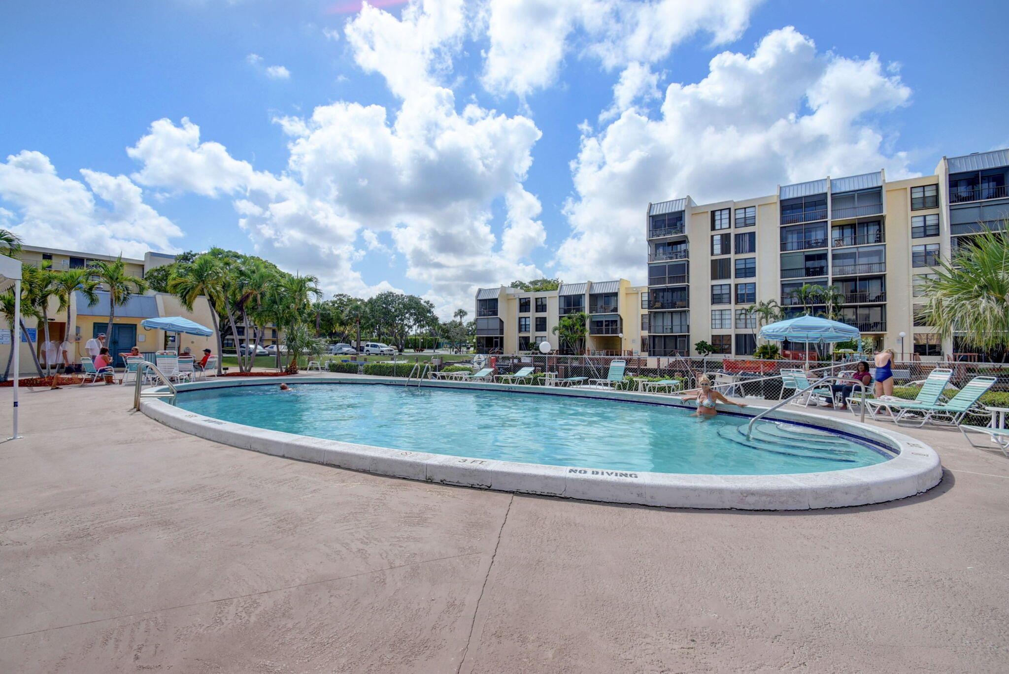 4 Royal Palm Way 3070