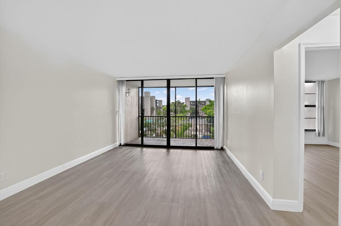 4 Royal Palm Way 3070