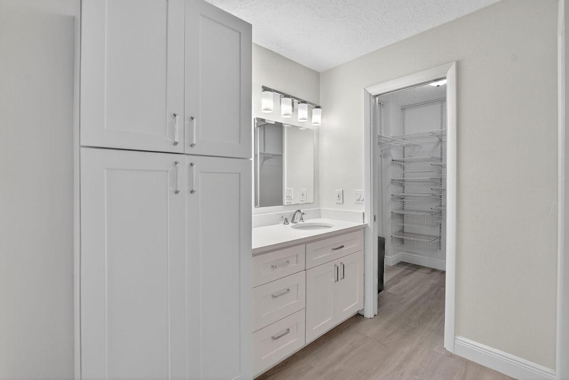 4 Royal Palm Way 3070