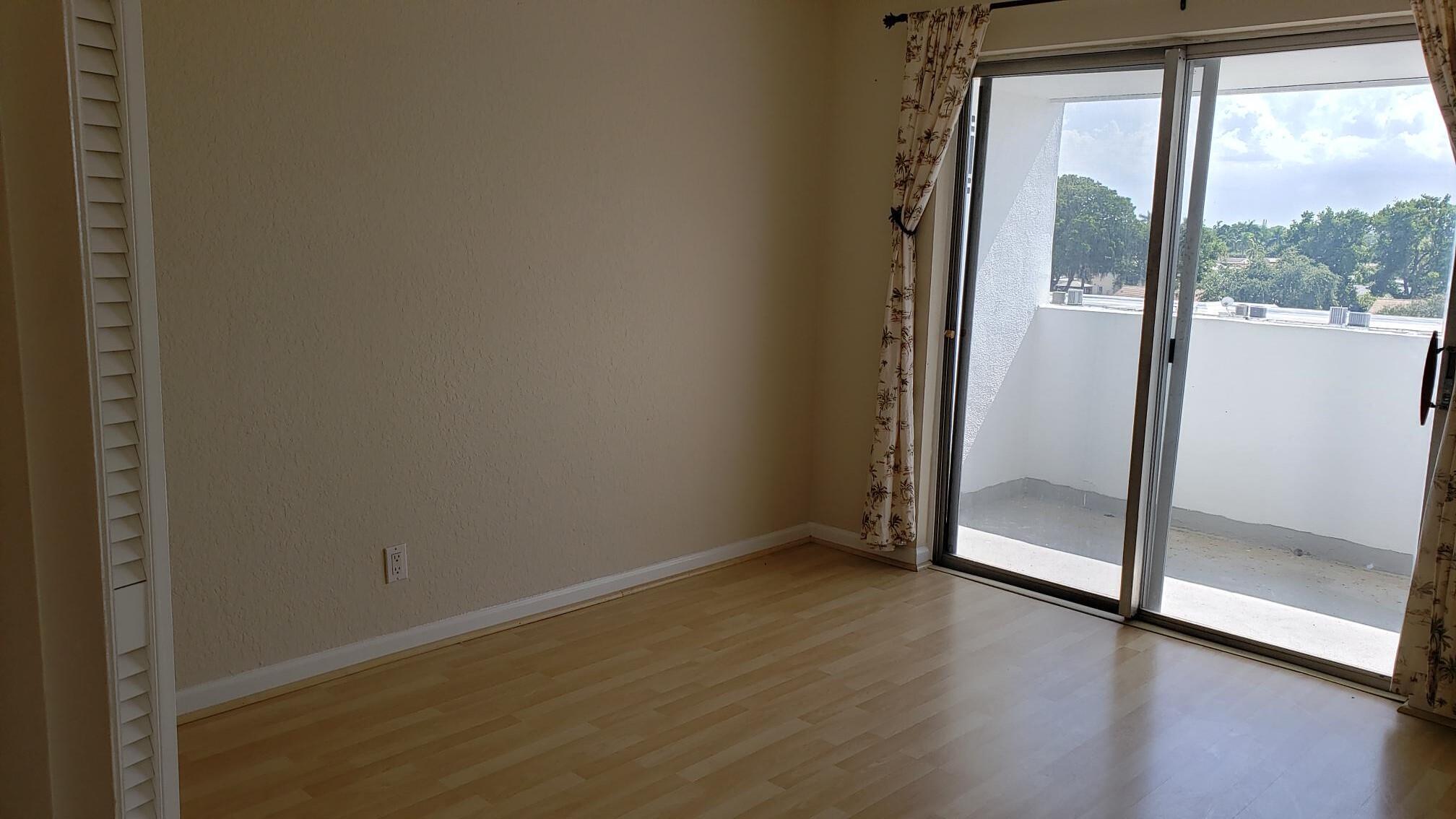 2850 NE 14th St Causeway 403b