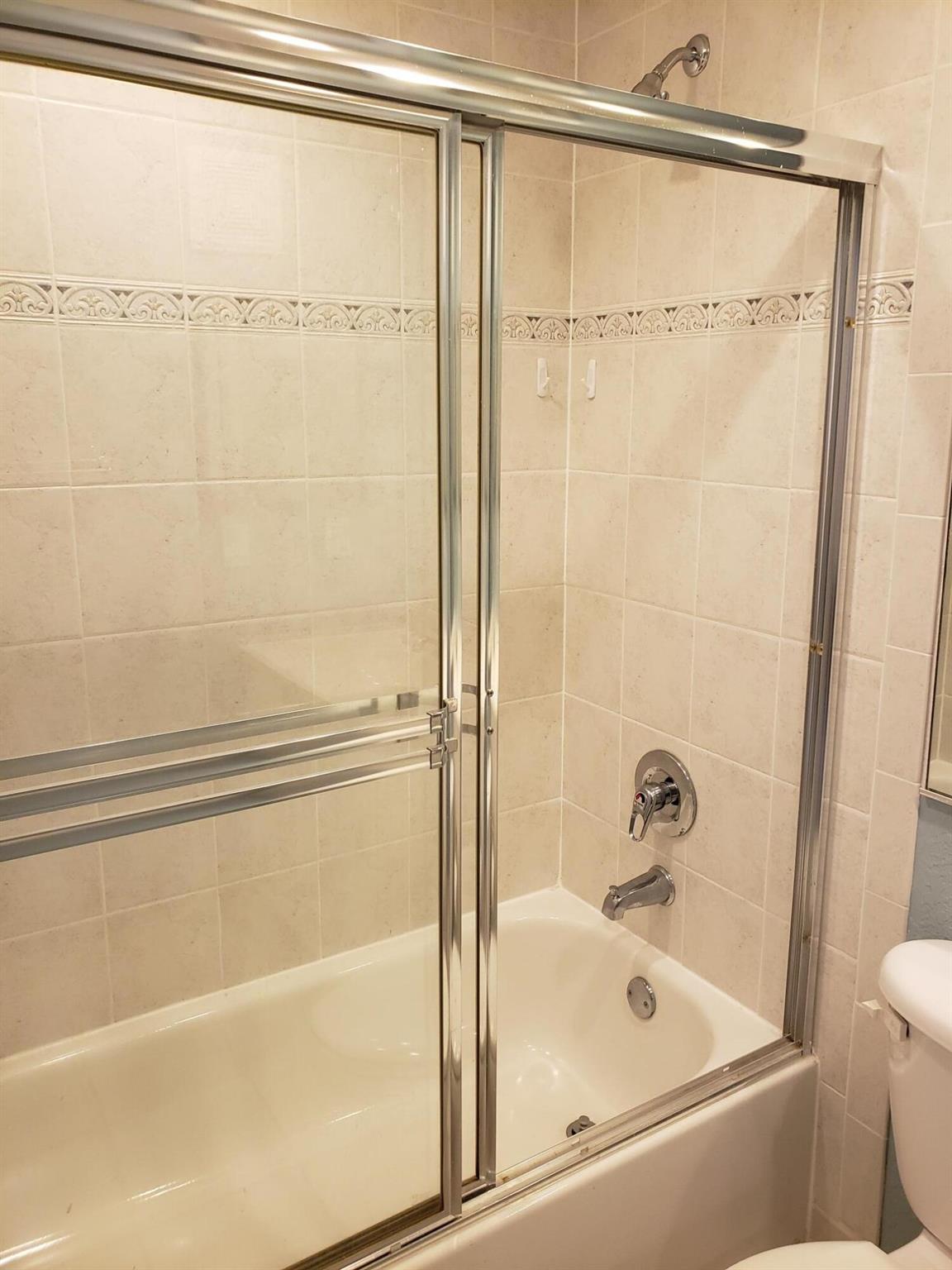 2850 NE 14th St Causeway 403b