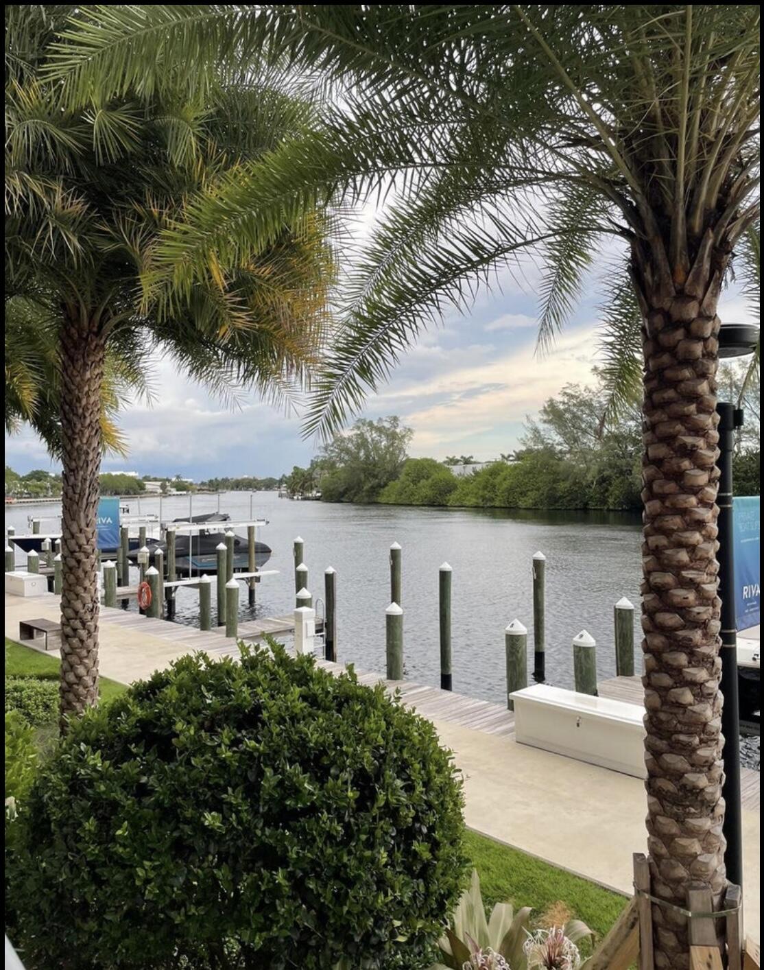 1180 N Federal Highway 1009