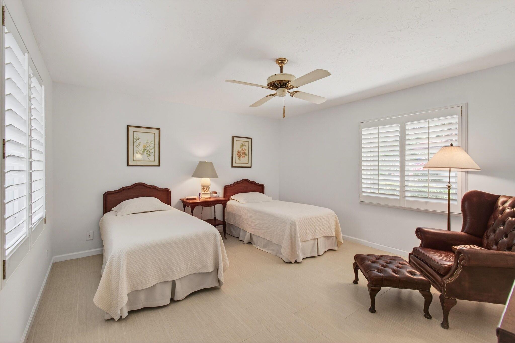 2542 SW 23rd Cranbrook Place