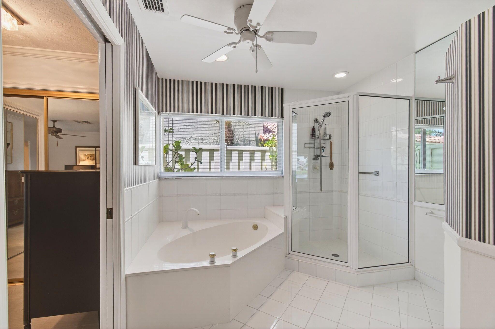 2542 SW 23rd Cranbrook Place