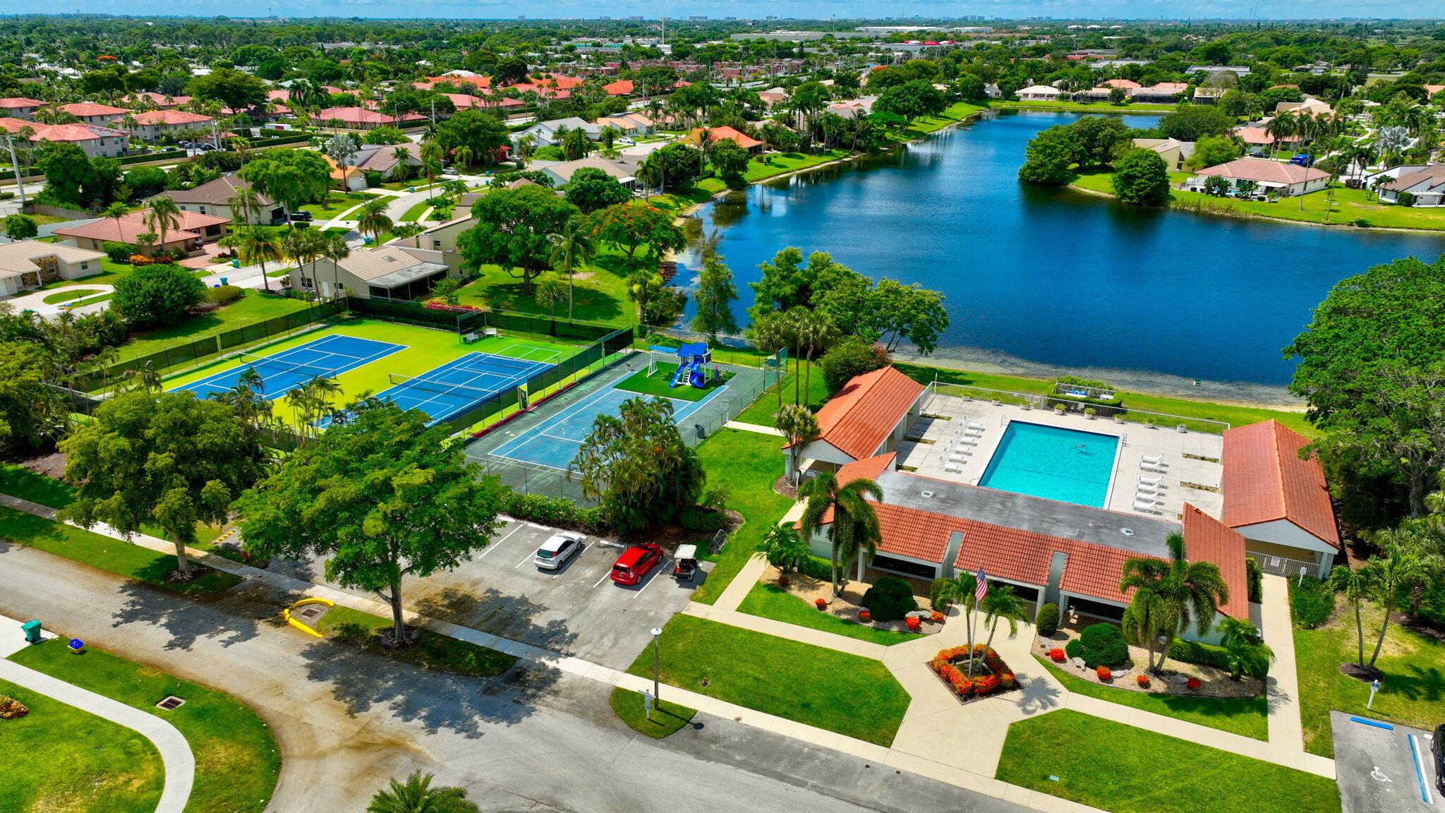 2542 SW 23rd Cranbrook Place