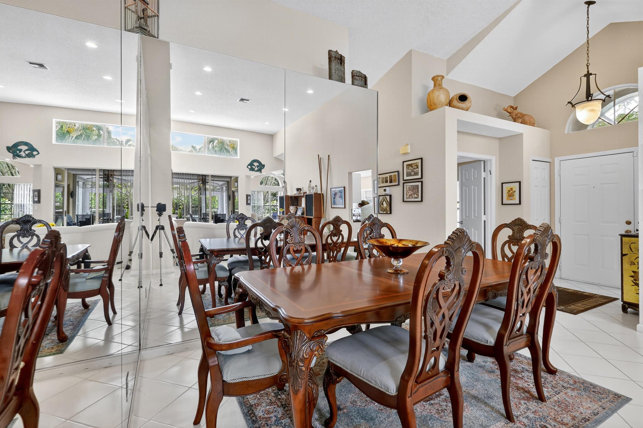 6118 Greenspointe Drive