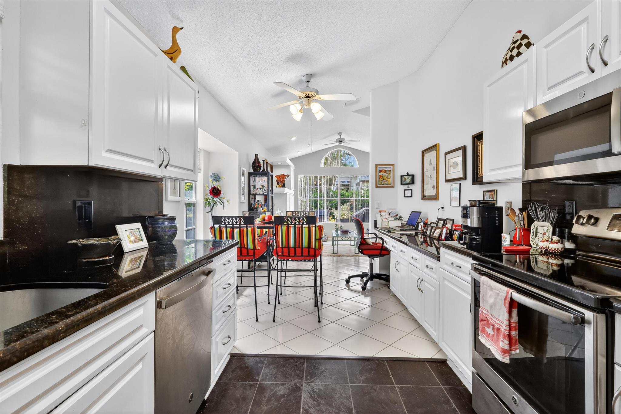 6118 Greenspointe Drive