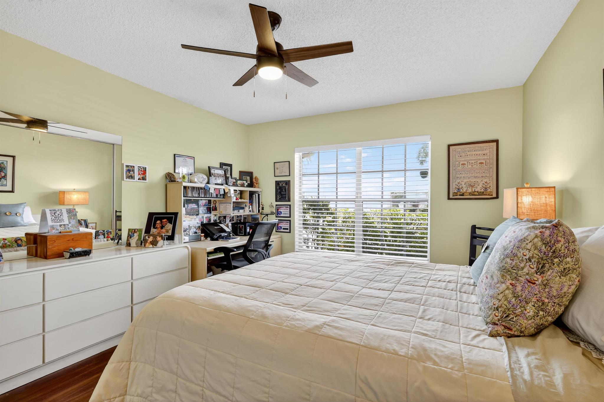 6118 Greenspointe Drive