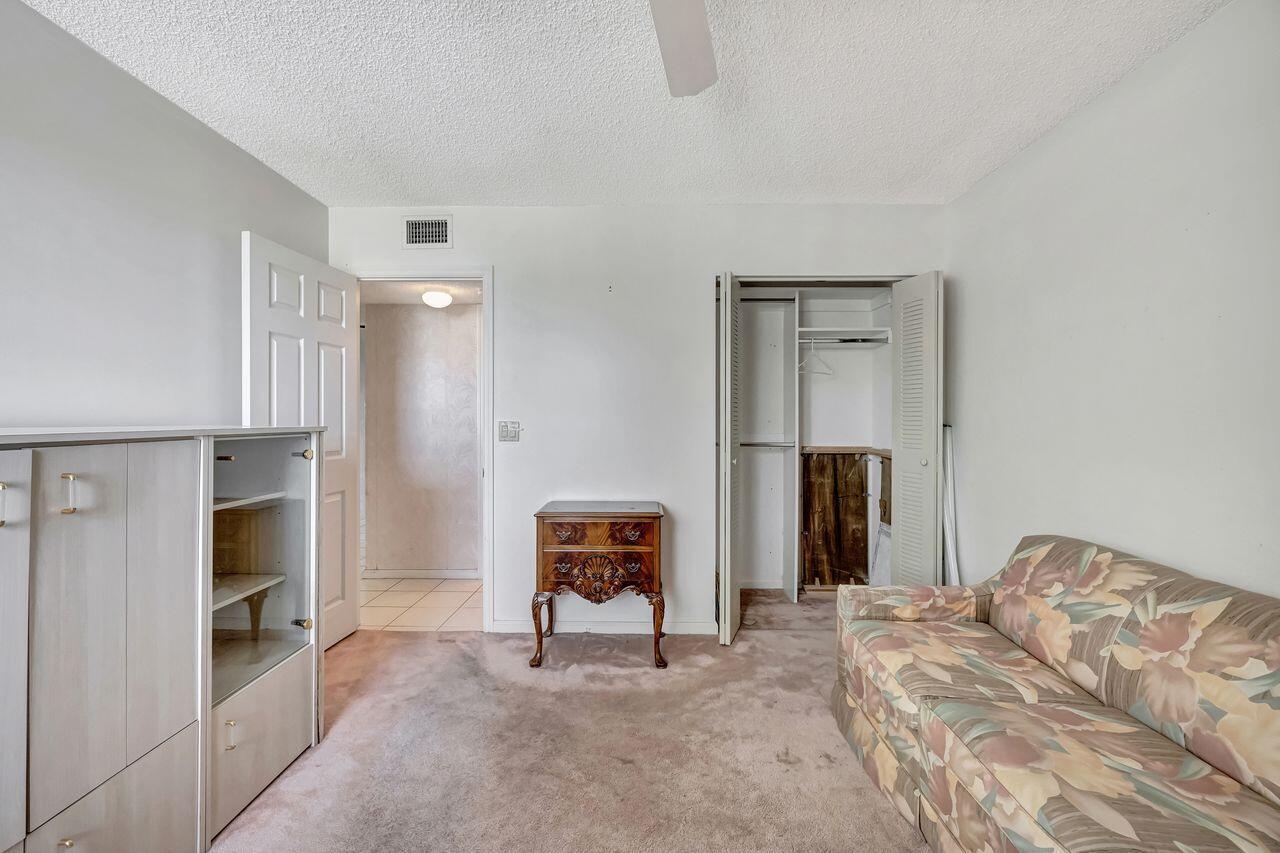 7462 Fairfax Drive 305