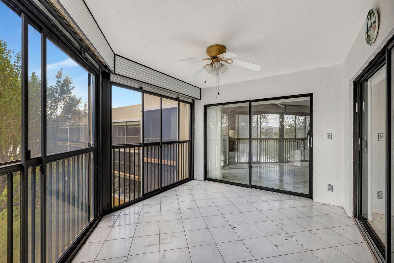 7462 Fairfax Drive 305