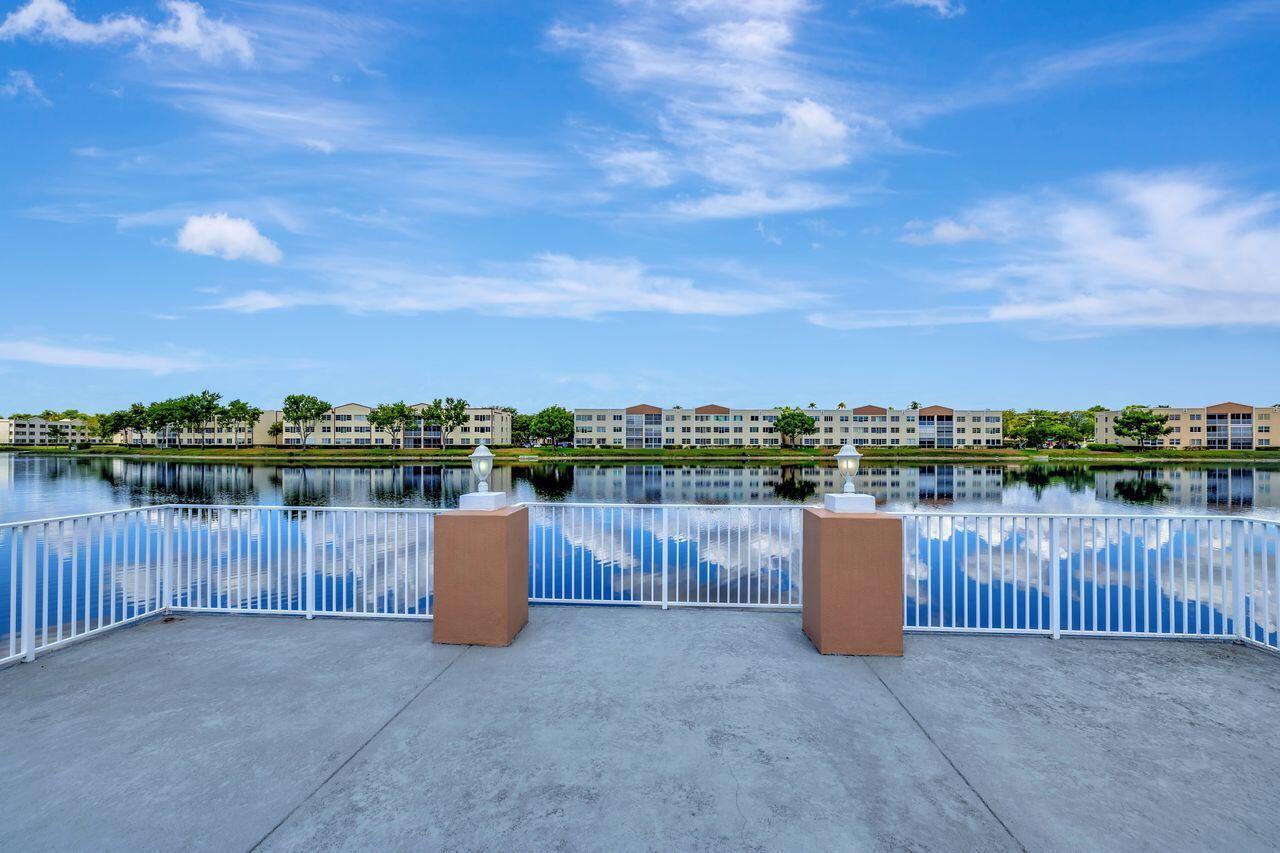 7462 Fairfax Drive 305