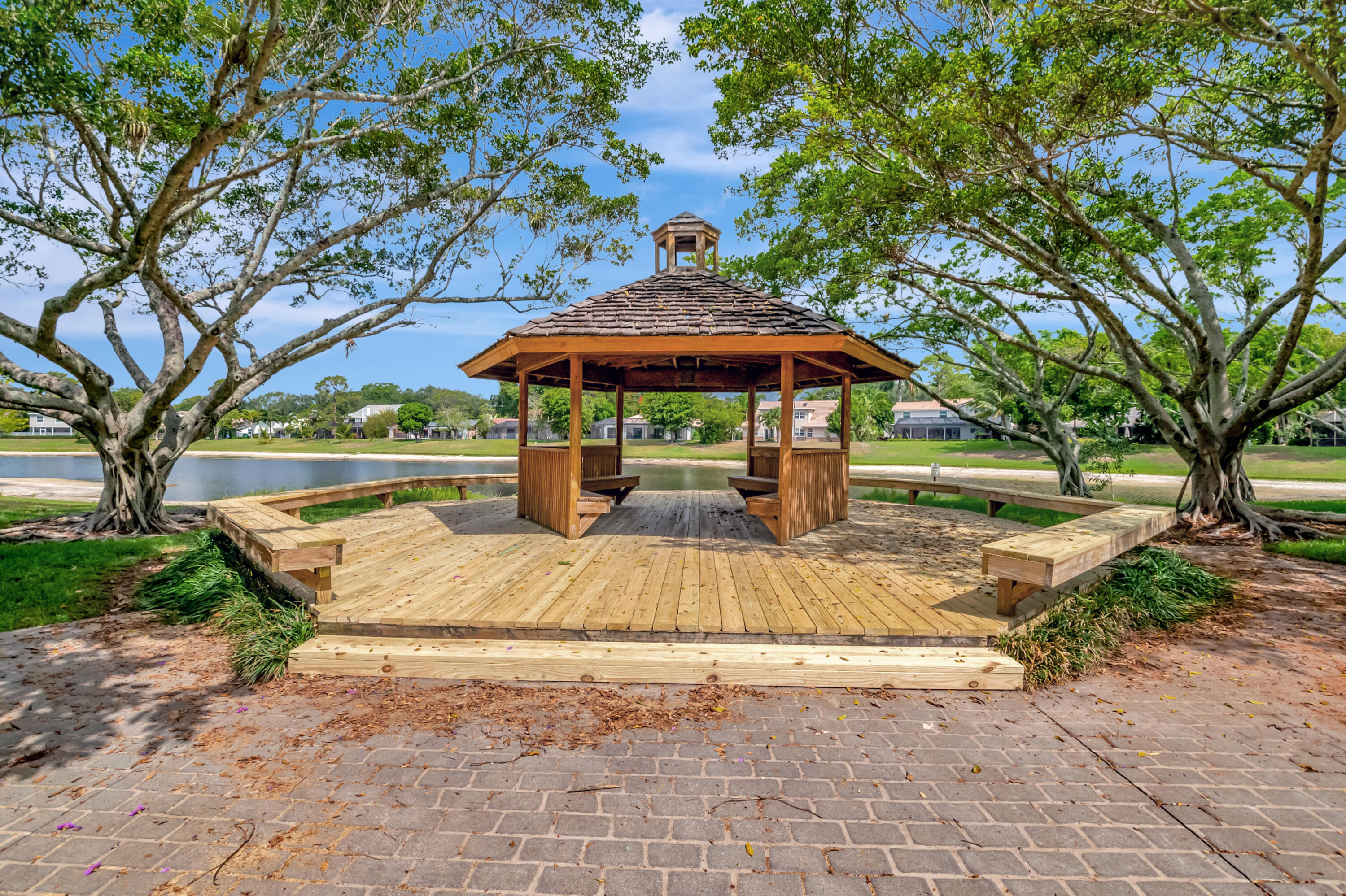 2244 NW 39th Drive