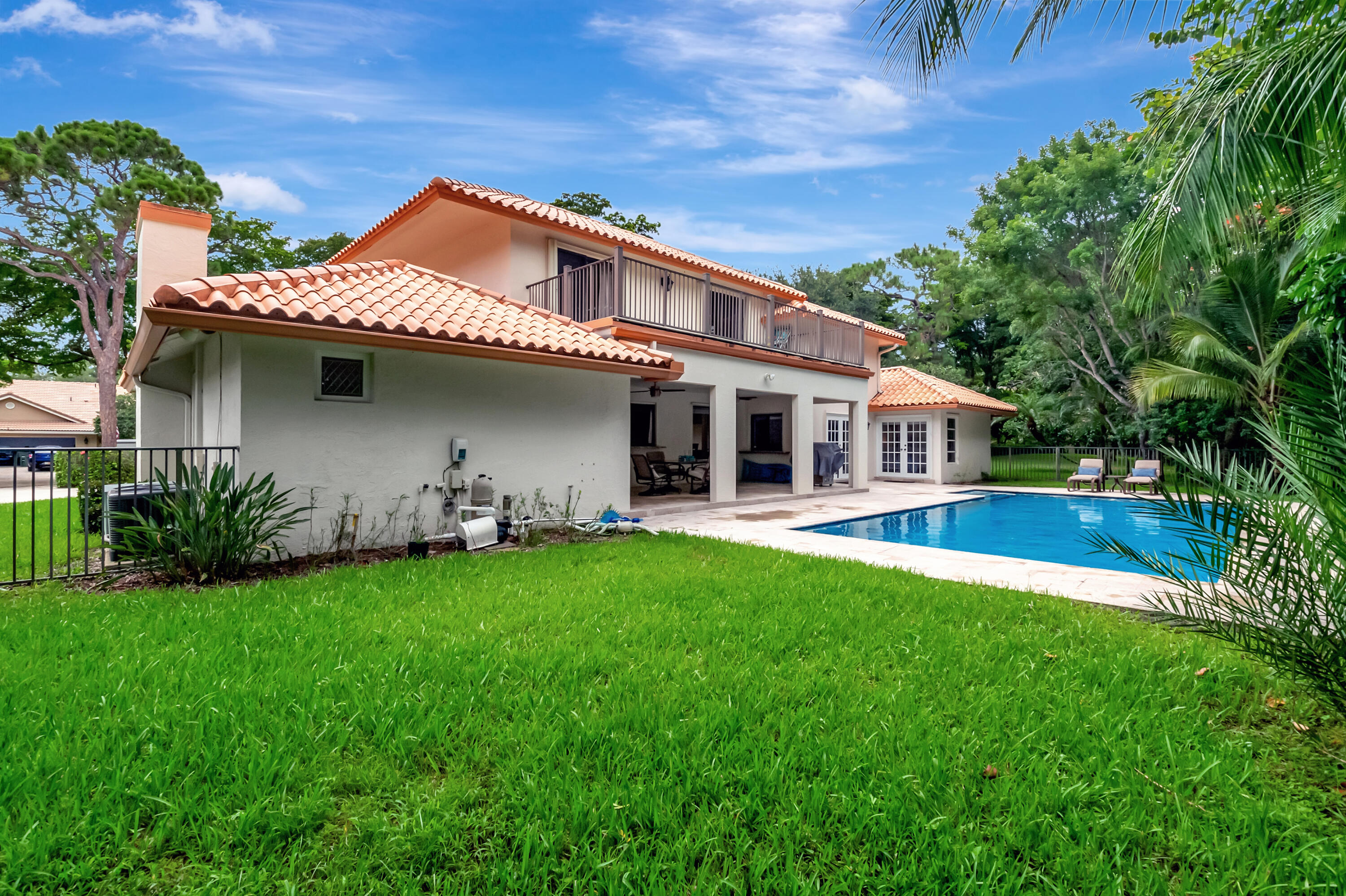 2244 NW 39th Drive