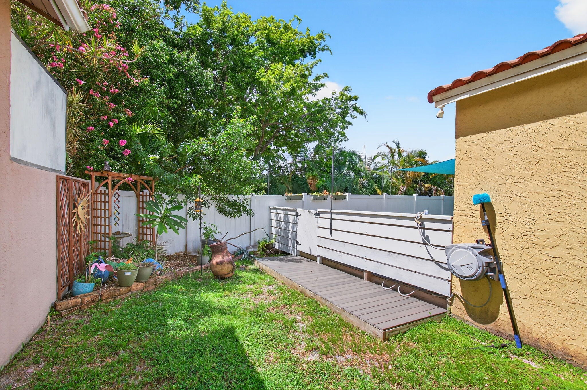 10332 Islander Drive