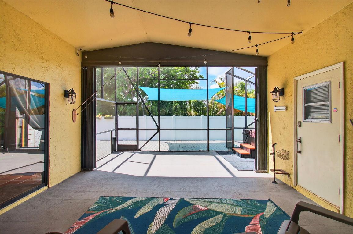 10332 Islander Drive