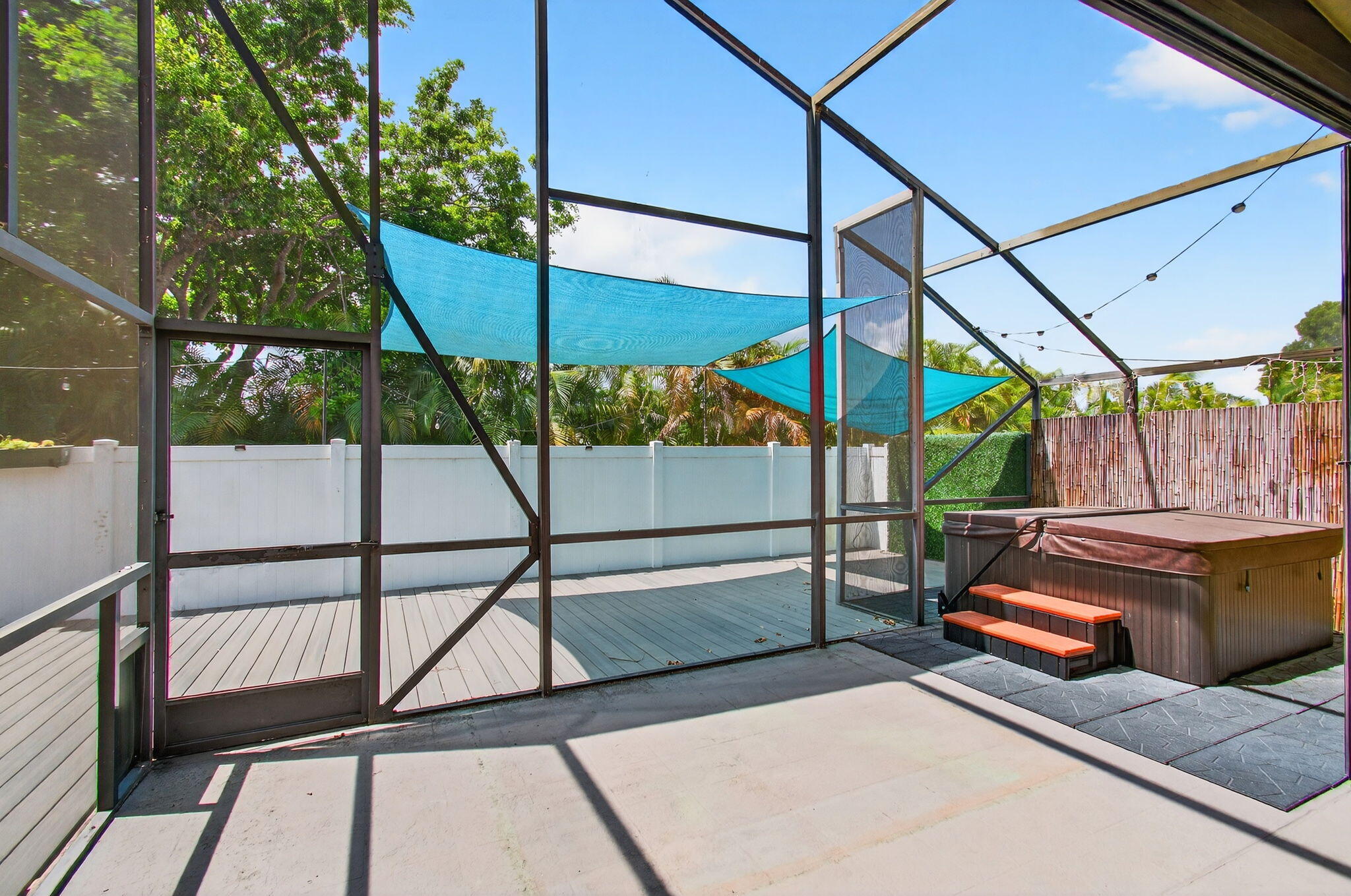 10332 Islander Drive