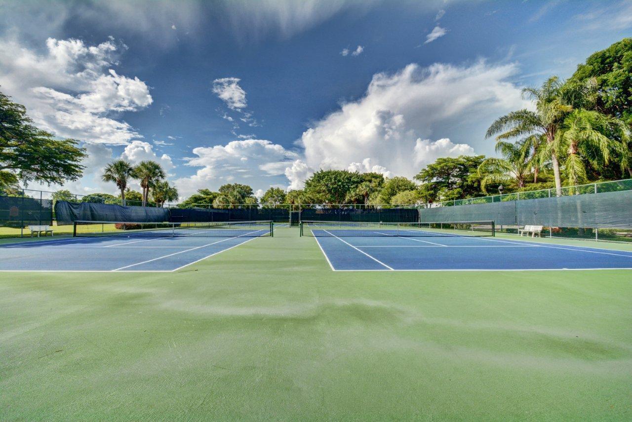 10332 Islander Drive