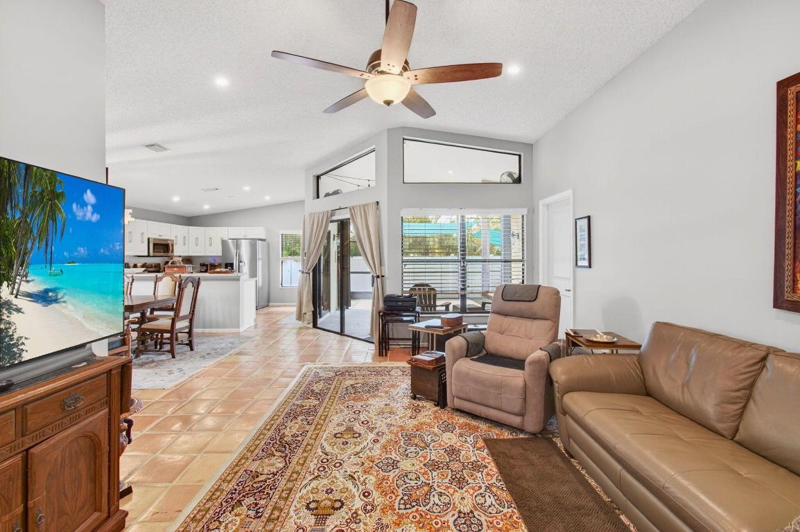 10332 Islander Drive