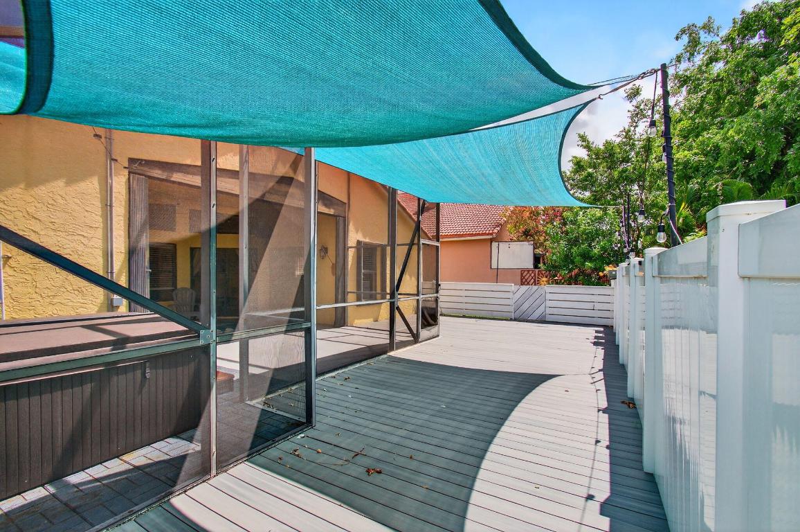 10332 Islander Drive