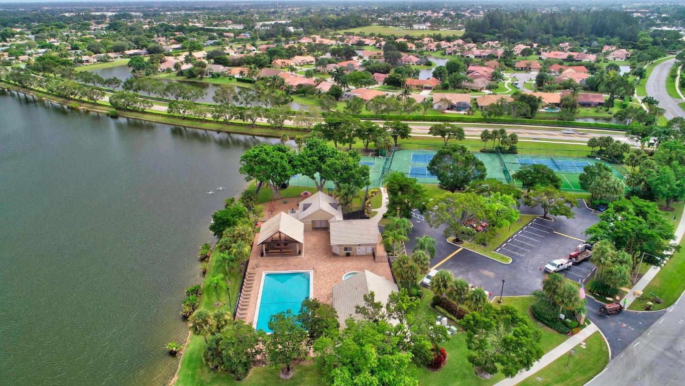 10332 Islander Drive