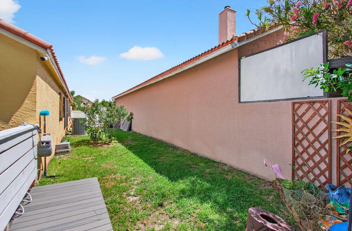 10332 Islander Drive