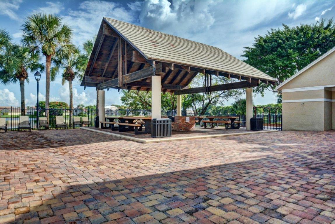 10332 Islander Drive