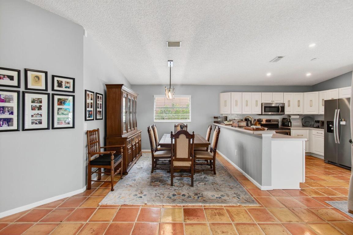 10332 Islander Drive