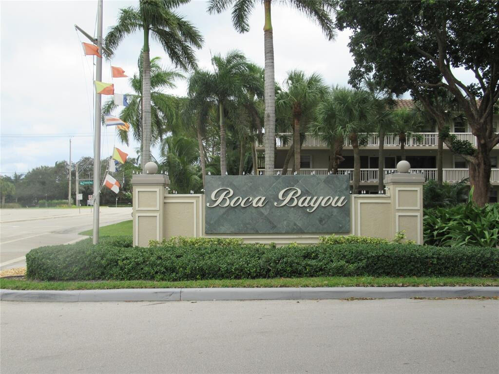 22 Royal Palm 2040 Way 2040