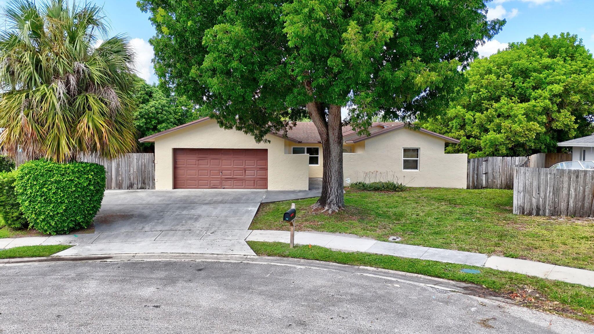 8930 Saddlecreek Drive